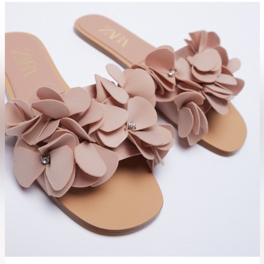 Zara women’s floral sandals slides